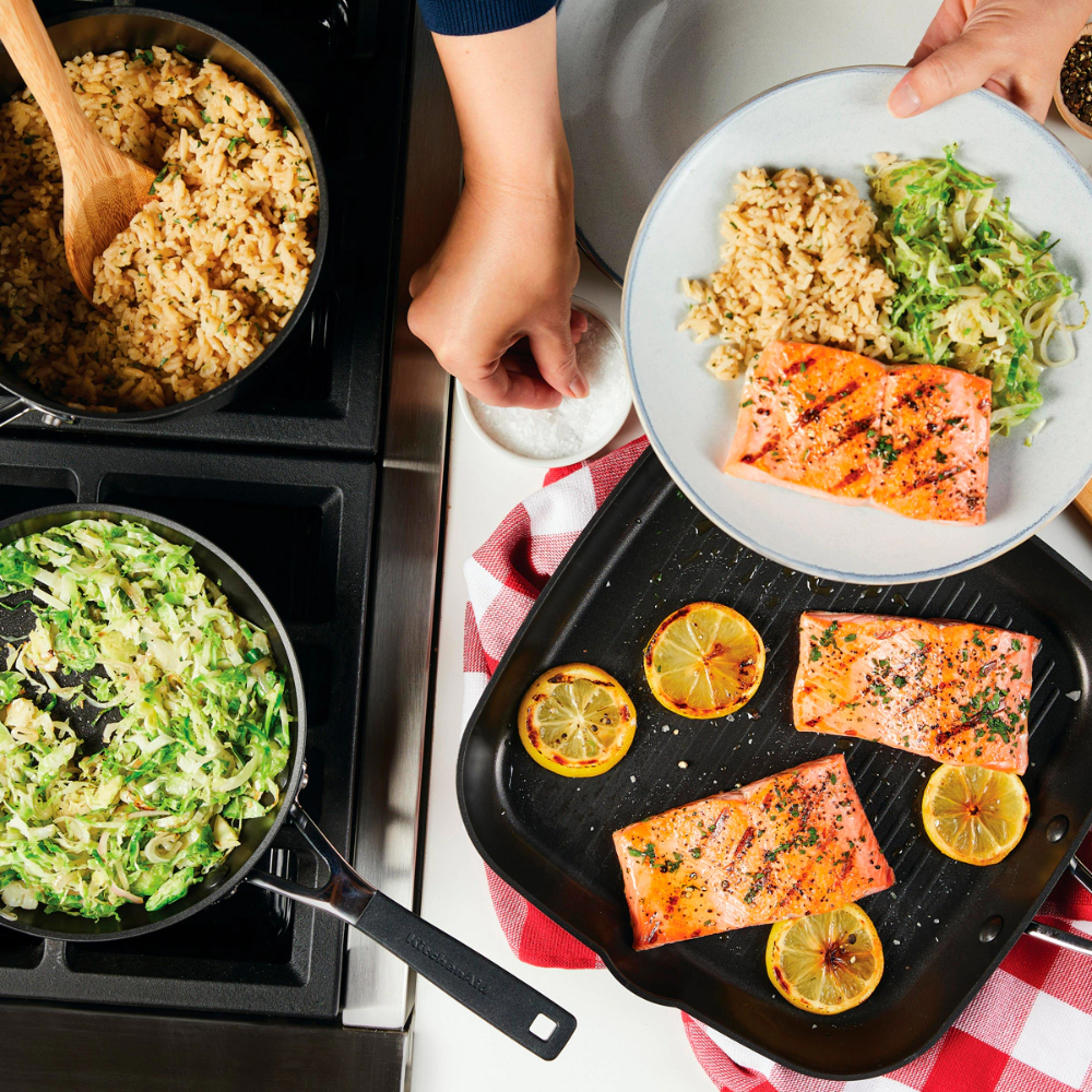 Batería De Cocina Kitchenaid 84800 Antiadherente Anodizado Duro 10 Piezas Negro Onyx