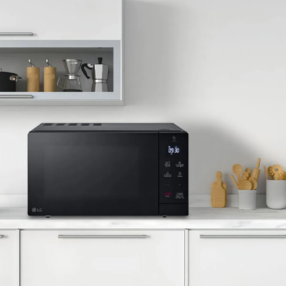 Microondas LG MH7032JAS  30 Ltr 900W Grill Easy Clean Black